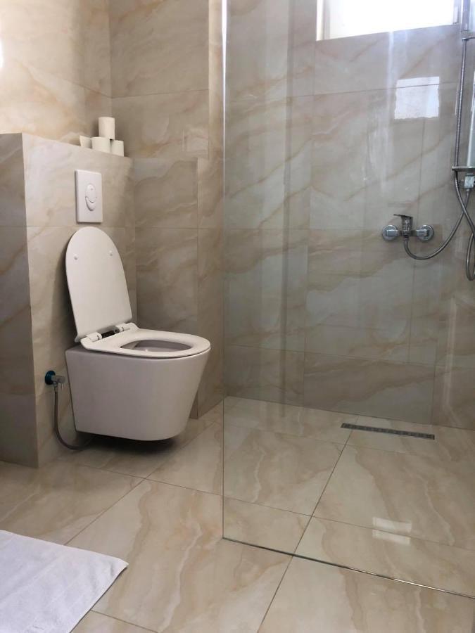 Hotel Dardani Titova Mitrovica المظهر الخارجي الصورة