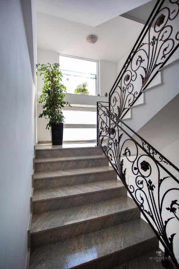 Hotel Dardani Titova Mitrovica المظهر الخارجي الصورة